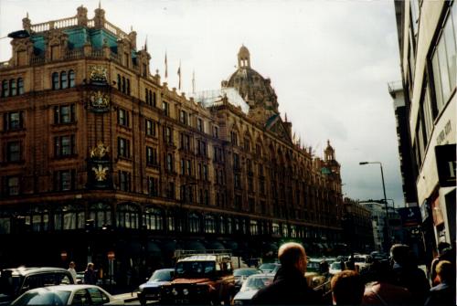 harrods.jpg (33098 bytes)